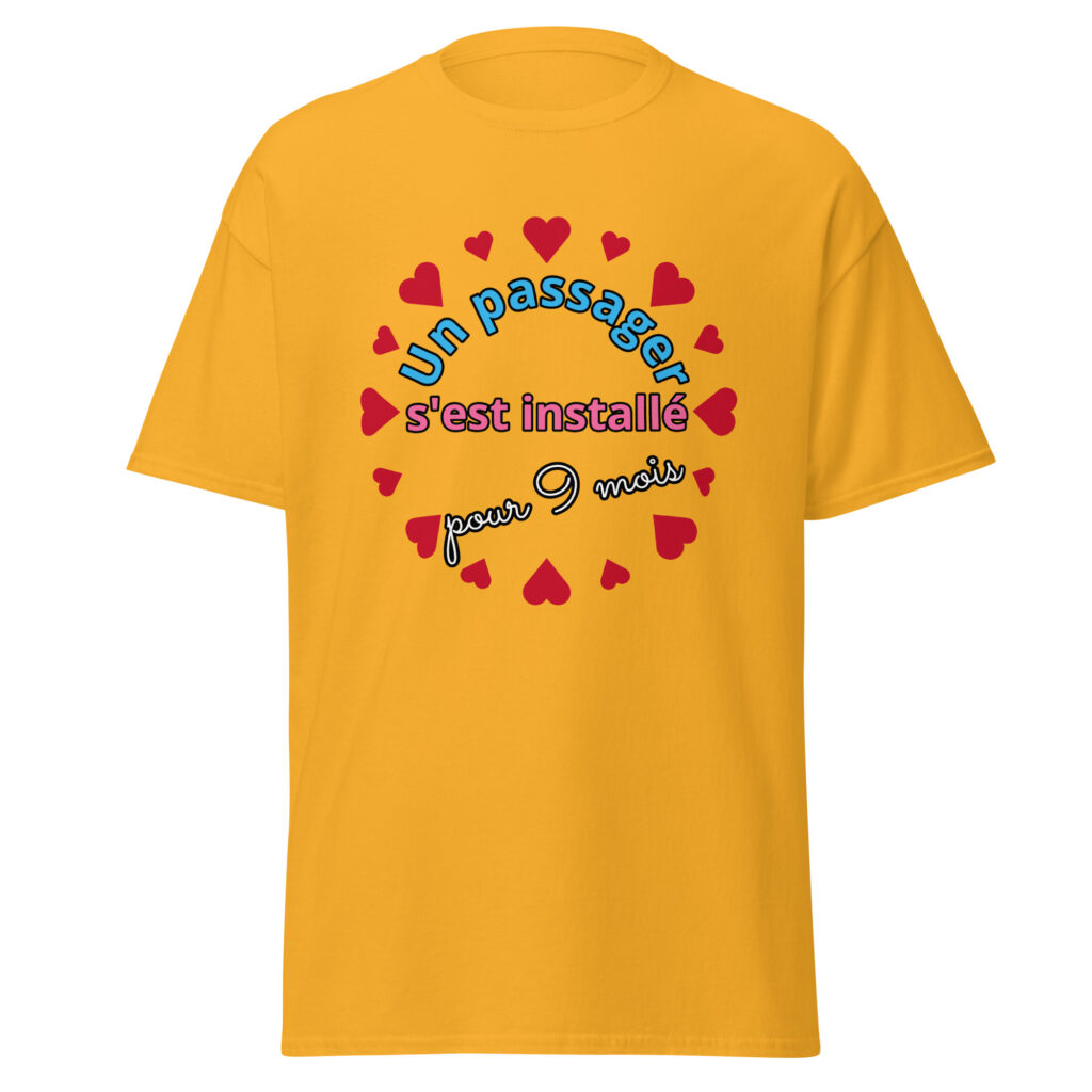 T-shirt un passager s'est installé pour 9 mois — Or, face