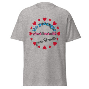 T-shirt un passager s&rsquo;est installé pour 9 mois