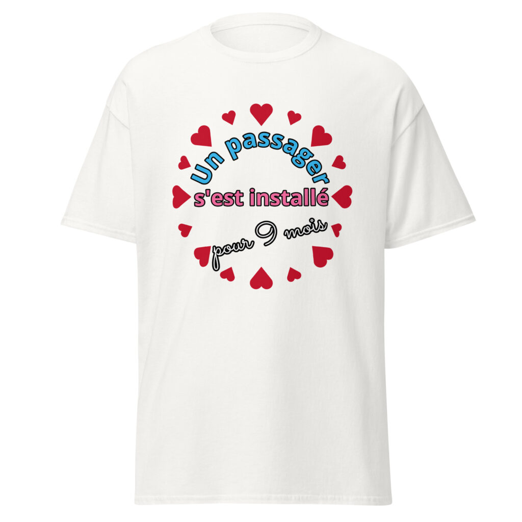 T-shirt un passager s'est installé pour 9 mois — Blanc, face